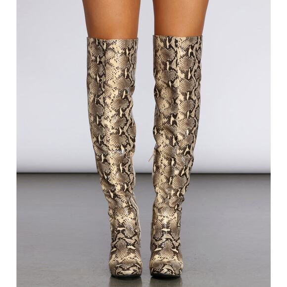 Thigh High Snakeskin Print Boots Women’s Size 6.5 EUC block heel almond toe - Picture 2 of 7